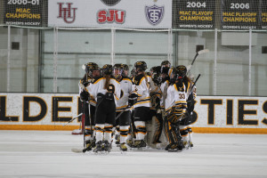 The women’s hockey team is ranked No. 9 in the nation, according to the latest USCHO.com Division III Women’s Hockey Poll. The Gusties are currently in second place in the conference, behind University of St. Thomas. The Gusties will take on the No. 8- ranked Tommies this weekend, with a home game on Friday night. Gustavus Sports Information 