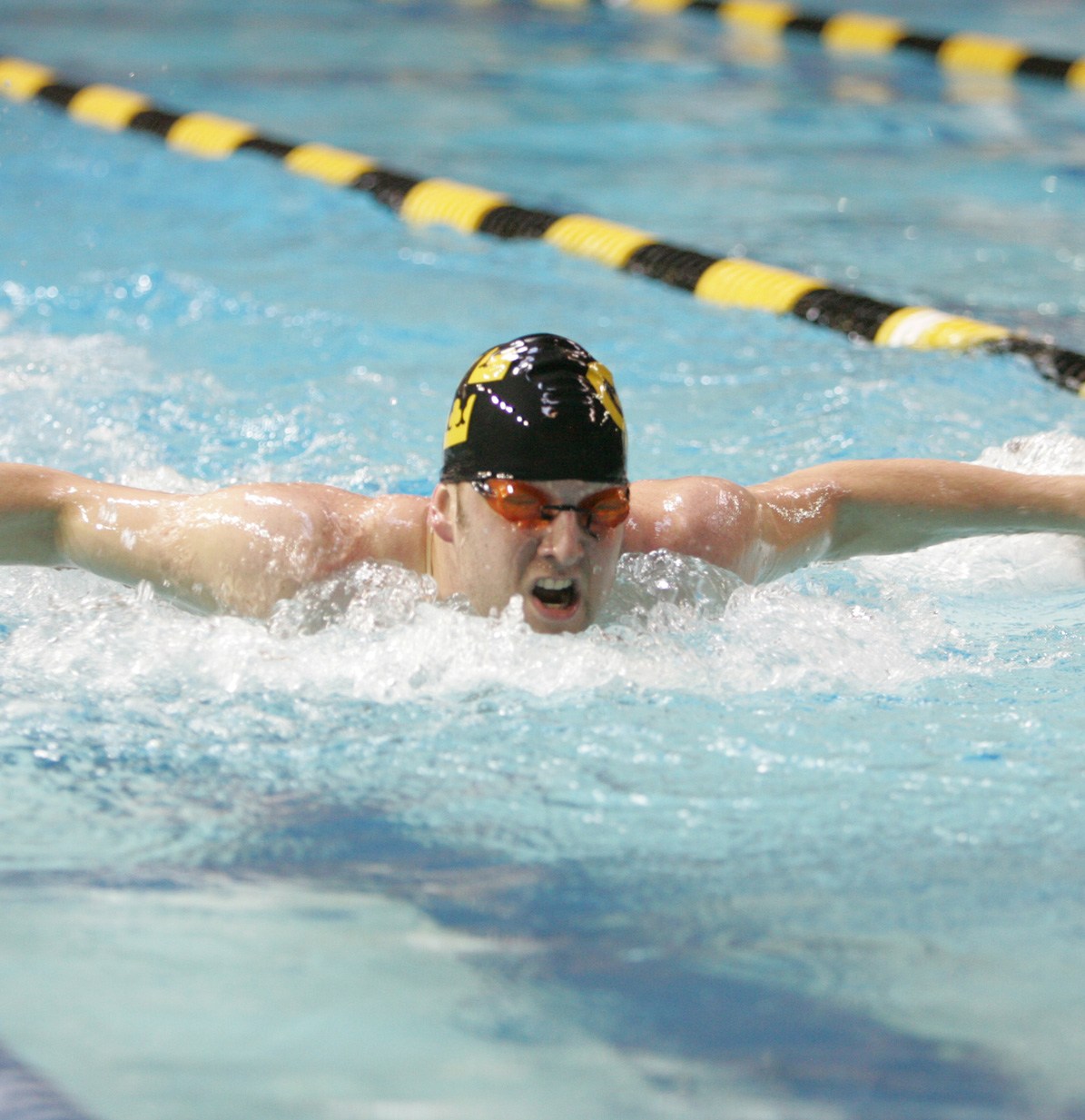 Gusties feel swimmingly about new season - The Gustavian Weekly