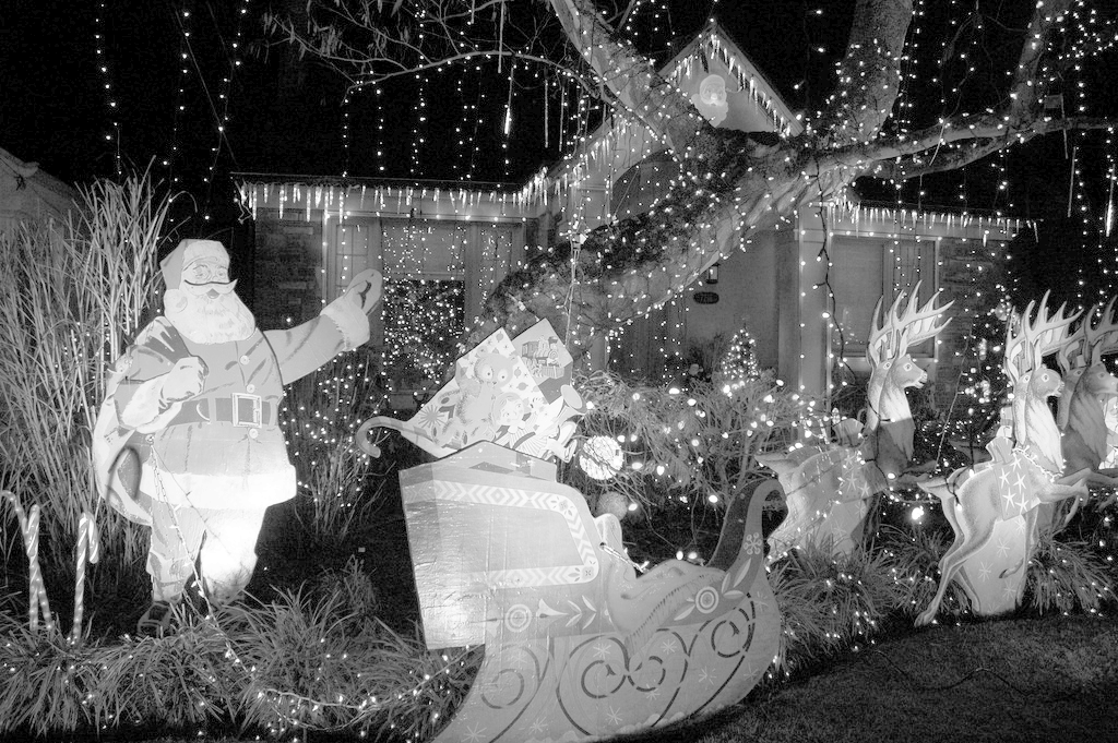 It is not uncommon to see tacky holiday decorations lining the roads before Thanksgiving