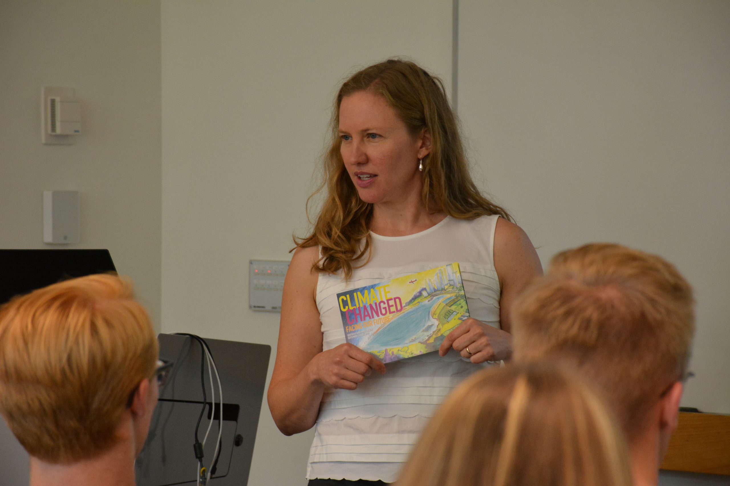 As pictured, this year’s conference chair, Anna Versluis, talks about Nobel Conference to Gustavus students.