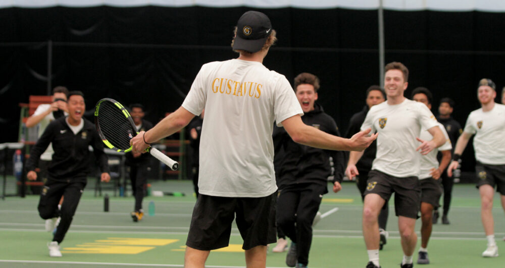 First-year Oscar Wikström clinched the final match for the Gusties in the ITA Indoor Championships against No. 11 Kenyon College. Wikström earned MIAC Athlete of the Week honors for his efforts in the deciding match.